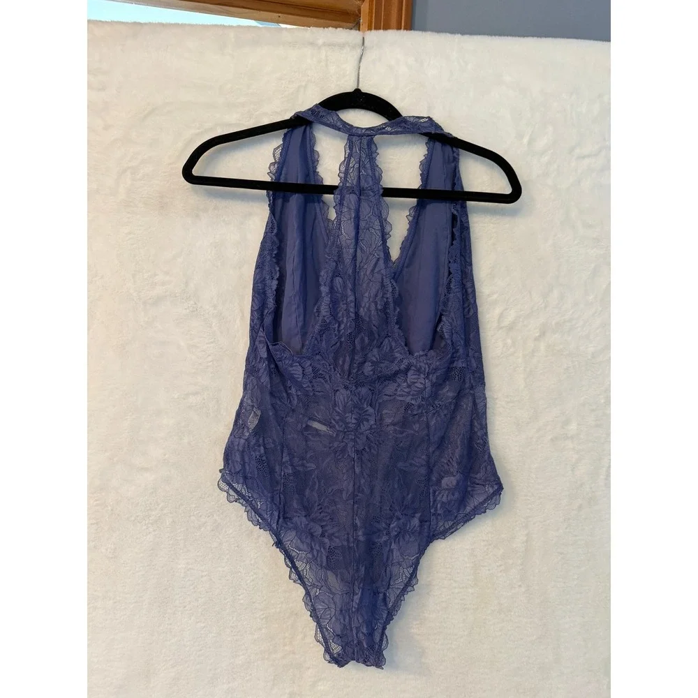 Free People‎ Blue Floral Lace Racerback Bodysuit Plunging V-Neck Lingerie Medium